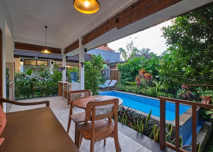 Rumah Taman Kutuh Villa Ubud