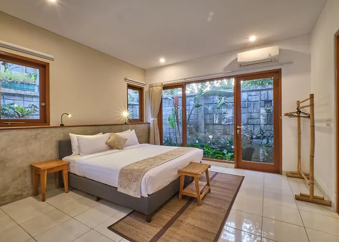 Villa Rumah Taman Kutuh *