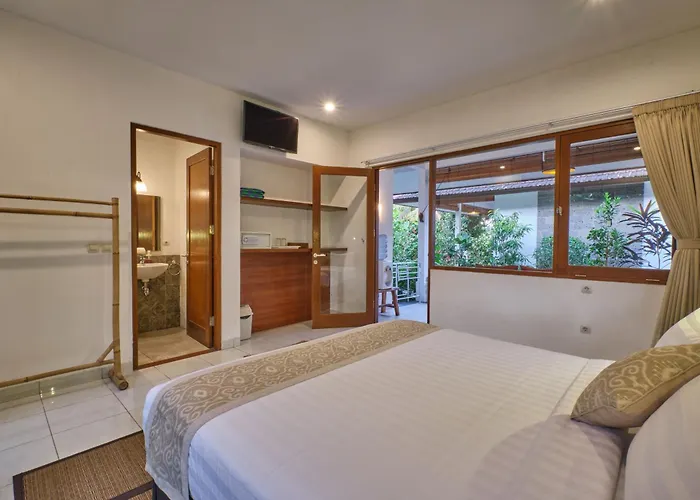 Rumah Taman Kutuh Villa Ubud